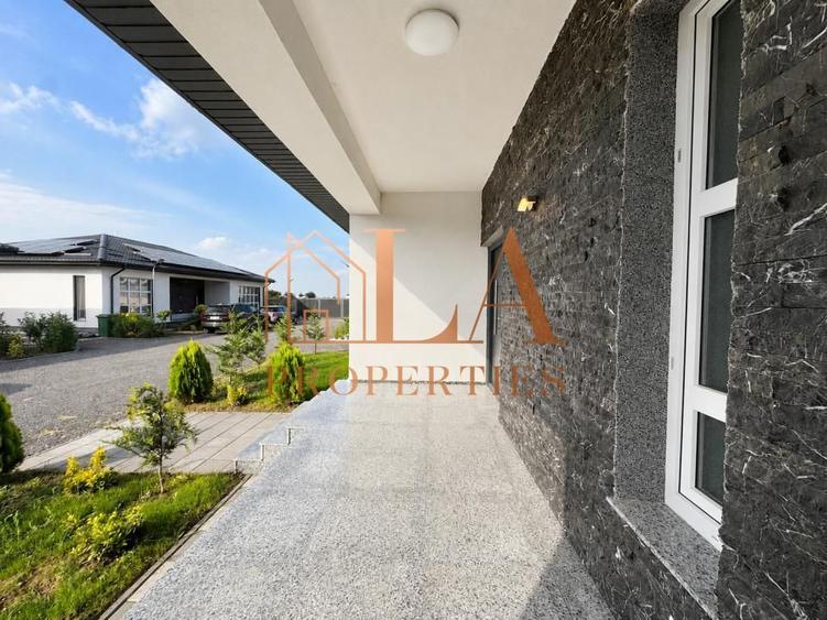 Casa 4 camere | Panouri fotovoltaice 10Kw | Pompa de caldura | Domnesti