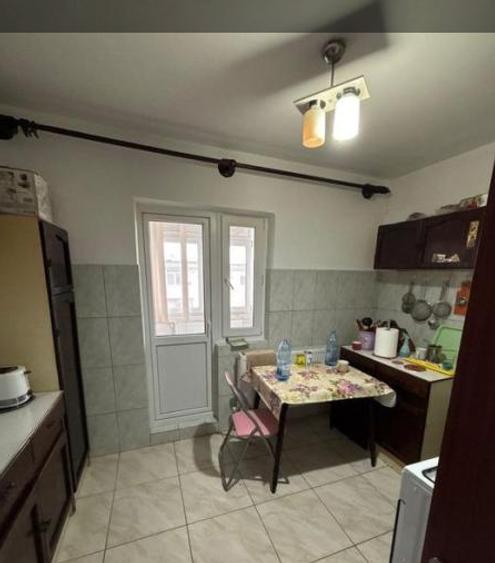 40562  Apartament 3 camere Dacia