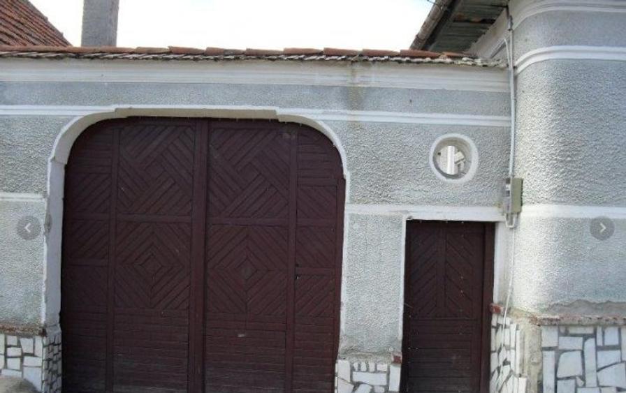Casă cu 3 camere în Poiana Sibiului