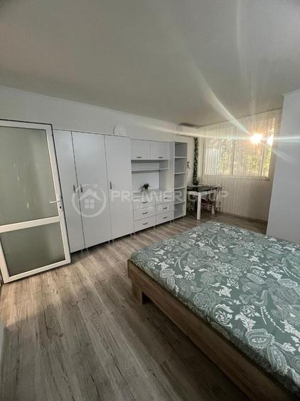 ETAJ 2! Garsoniera cu AC renovata 32mp, PODU ROS, mobilata, balcon