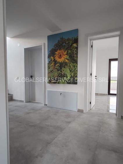 FARA COMISIOANE casa eleganta cu 5 camere 3 terase P+1+pod 2 placi 1800mp asfalt - 13
