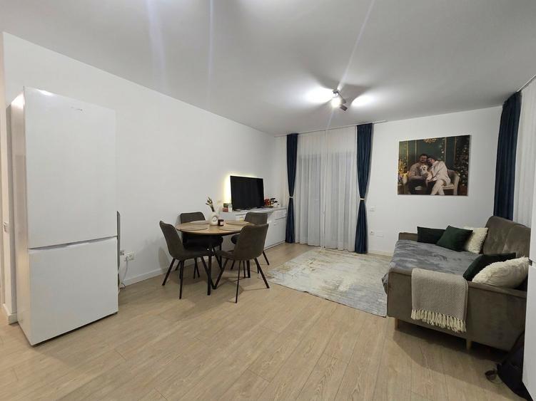 Apartament 3 camere, 2 bai, 69 mp, terasă 15 mp, parcare – Eroilor