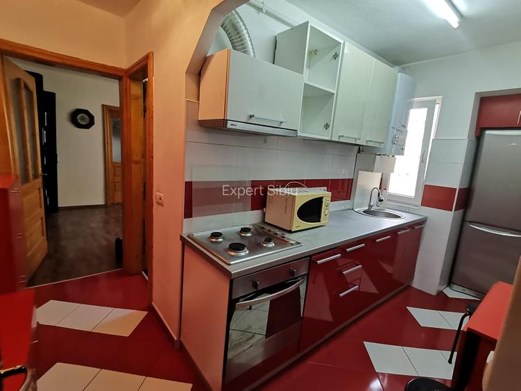De închiriat – Apartament 2 camere, Vasile Aaron, Sibiu - 2