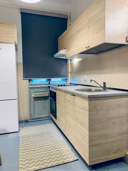 Large 4 Bedroom Apartment with Balcony | Universitate - Cismigiu Area