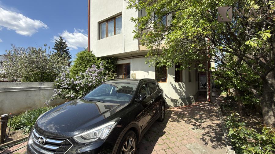 Casa Multifamiliala 8 camere 9 minute Metrou Aparatorii Patriei