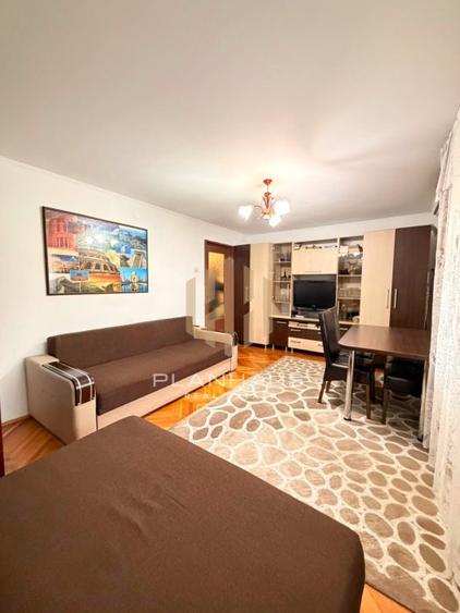 Apartament 2 camere – decomandat, Str. Dobrogei, zona Teren atletism