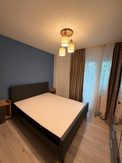 Apartament superb 2 camere renovat  etaj 3 ,Calea Crângași