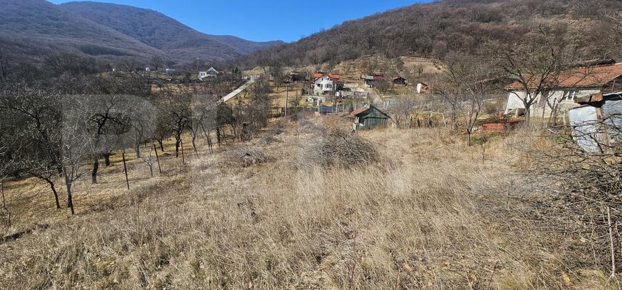 Teren intravilan de vanzare, 1550 mp, cu priveliște panoramică, Deva