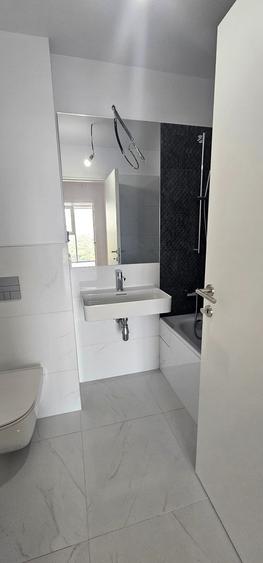 Apartament cu vedere la lacul Floreasca etajul 20