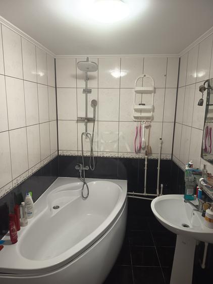 Casă P+1 + teren , Sector 4  | Centrală proprie |