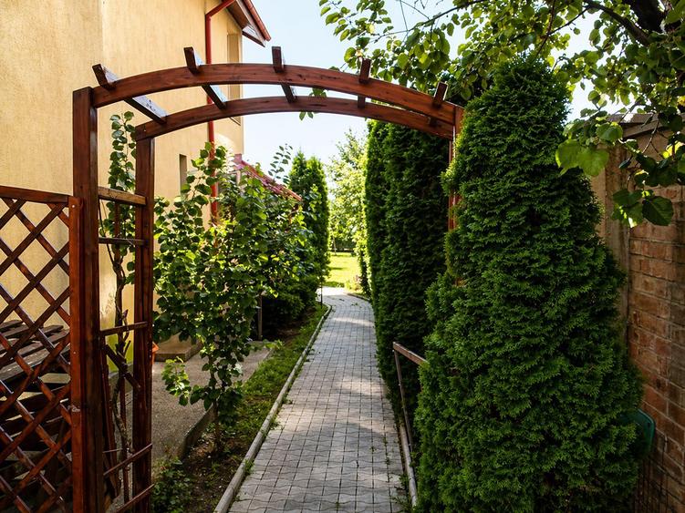 Vila de vanzare 9 camere de vanzare, Centru Civic - Iasi