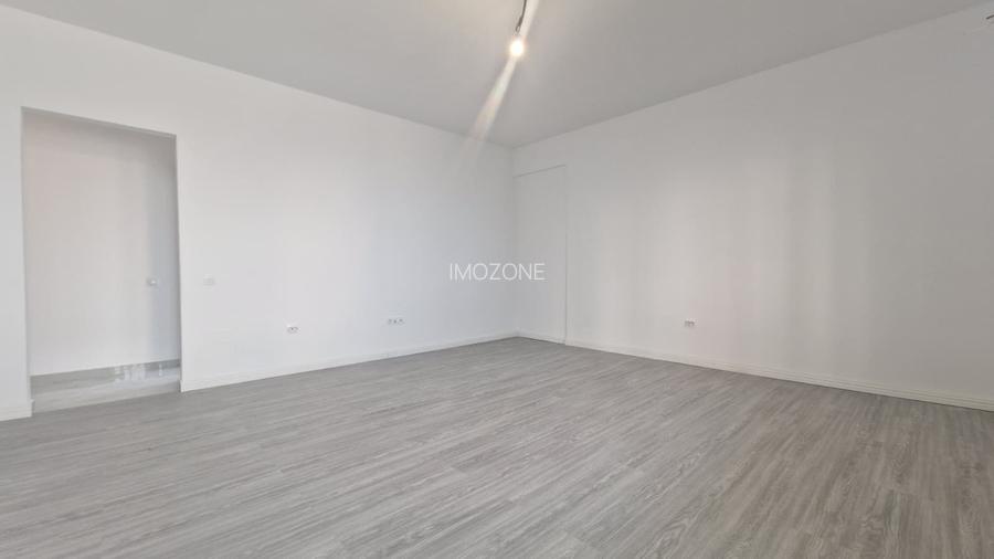 METROU PACII 2 CAMERE CU GRADINA DE 150 mp  COMISION 0% - 3