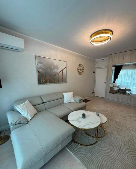 Apartament de inchiriat cu 2 camere decomandate-Royal Town Iasi