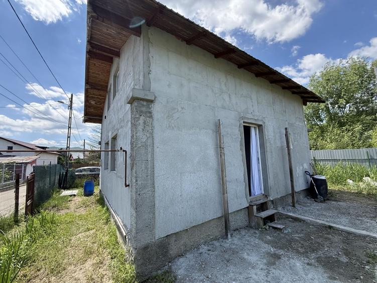 Casă renovată Slobozia -Câmpina + teren intravilan 526 mp