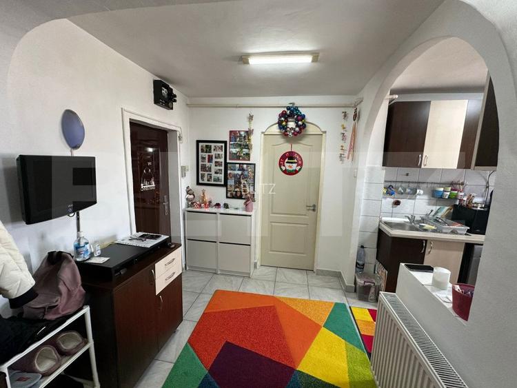 Apartament de vanzare, cu 2 camere, 49 mp, zona Nicolae Balcescu - 12