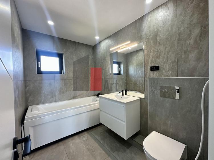 Vanzare vila 4 camere in Domnesti