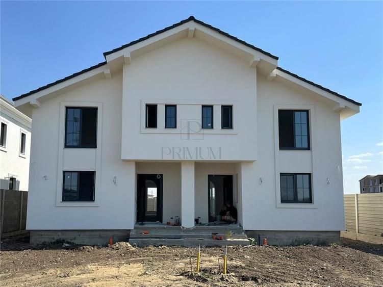 DUPLEX ELEGANT - MOSNITA -ZONA EXCELENTA -SPATIOS