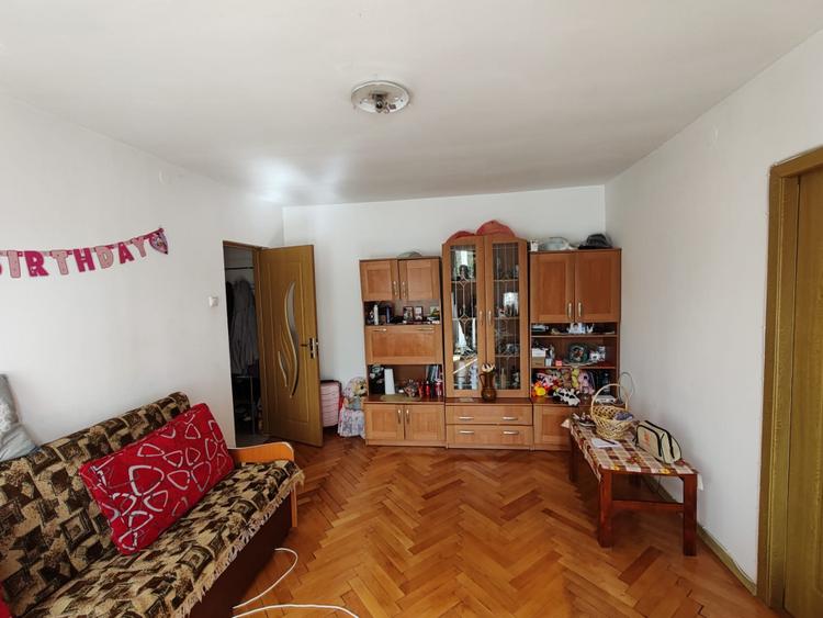 Apartament 3 camere Zona Astra