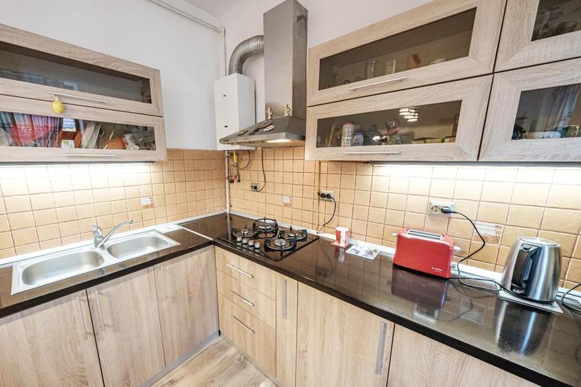 Apartament 3 camere in casa, Centrul Civic