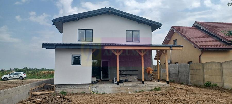 Săbăreni, casă p+1E+m, 5 camere, 3 bai, terasă acoperită, CT