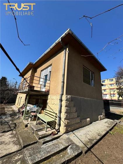 Casa de vanzare l 1040 MP Curte l Front 35 MP l Grigorescu