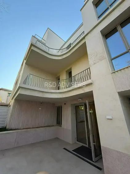 Apartament 3 Camere, 2 Bai, Balcon, in elegantul Cartier Armenesc - 14