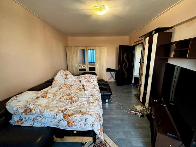 VANZARE APARTAMENT 2 CAMERE DECOMANDAT ZONA MALU ROSU, PLOIESTI