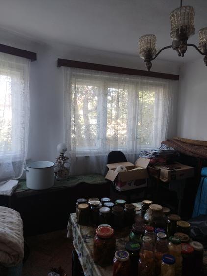 Vand casa cu4 cam. in zona Mureseni