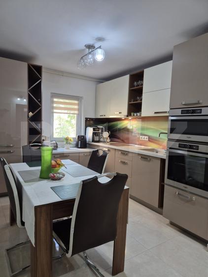 Apartament 4 camere, 80 mp, 2 balcoane, renovat, zona Mănăștur