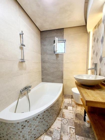 Apartament 4 camere de închiriat codtin georgian