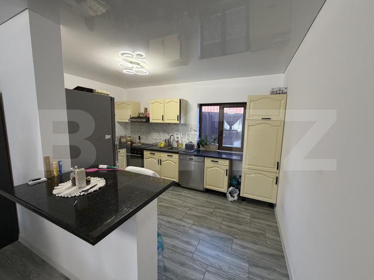 Casa cu 3 camere, 143 mp, teren 900 mp, zona Bilghez