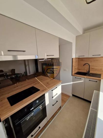3 camere, Renovat Prima inchiriere, Faleza Nord, Santa Maria Bay