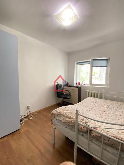 Apartament cu 4 camere, Decomandat, Pacurari-Petru Poni