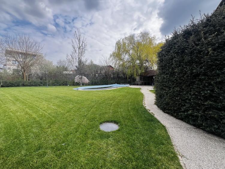 Vila cu 7 camere si piscina exterioara - Dumbravita - zona Decathlon