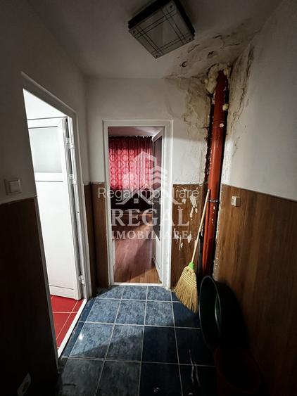 Apartament 2 camere, decomandat – Micro 4 - 5