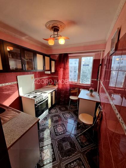 Km 4-5 piata-apartament 3 camere decomandat - 9