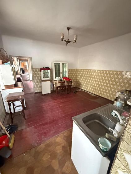 Casă bătrânească – teren 339 mp, zona Câmpia Islaz