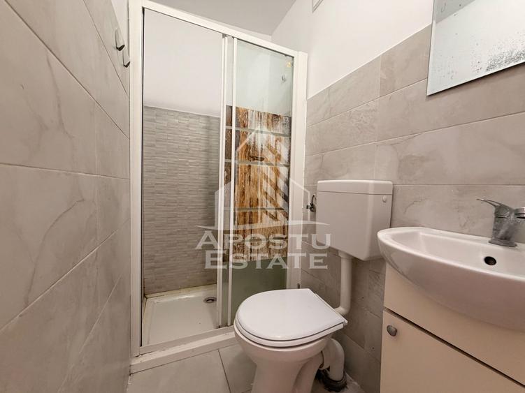 Grasoniera , etaj intermediar, zona UMT, Timisoara, jud.Timis