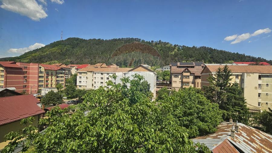 Apartament cu 4 camere de vânzare în zona Maratei - 3