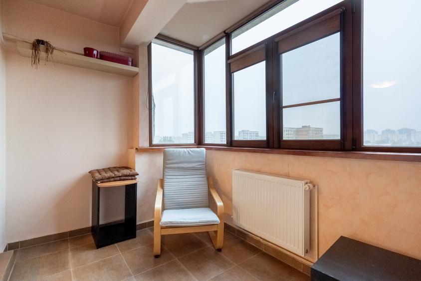 Apartament 2 camere, decomandat, policlinica Titan lângă metrou și parcuri