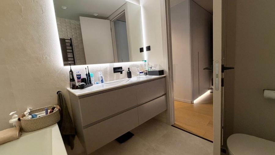 REA1029134 Apartament 4 camere I Erou Iancu Nicolae I 2 locuri de parcare I Boxa