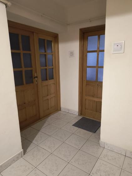 Proprietar, vând apartament 3 camere decomandate, 3 balcoane, 2 băi!