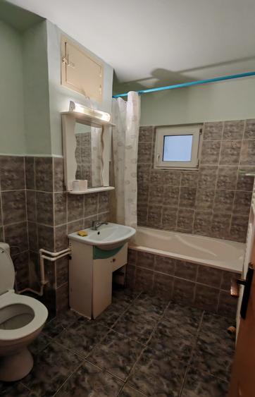 Apartament decomandat etajul 1