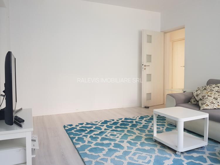 Apartament 3 camere, et 2/10, parcare, piata Unirii - 2