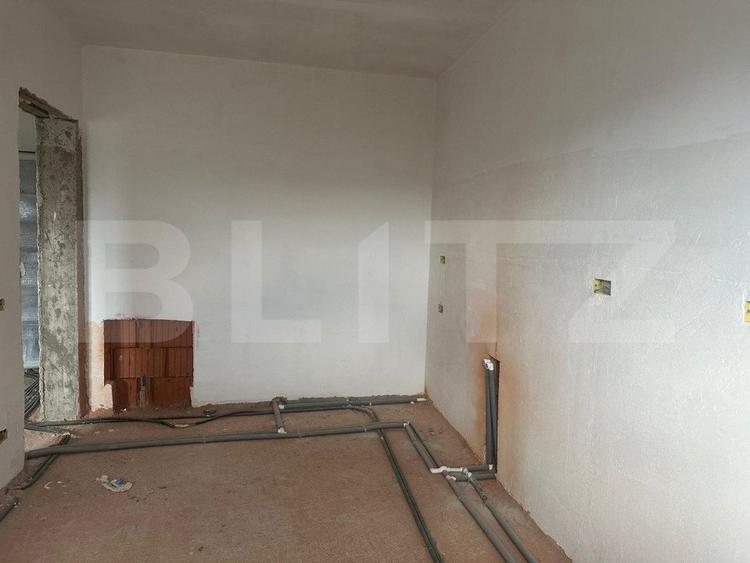 Garsoniera , 33 mp utili, zona Bardi Auto