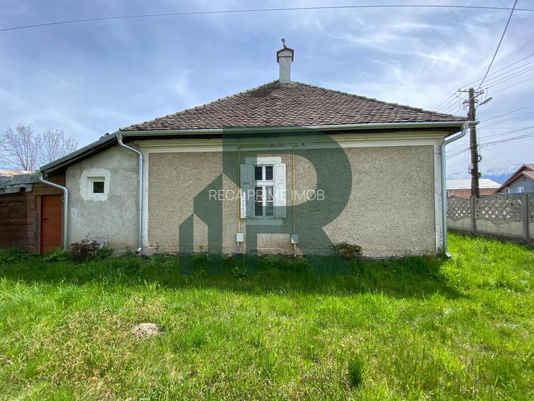 Casa individuala cu 3 camere si teren 1200 mp in Avrig - 11