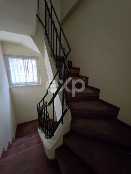 Vilă de închiriat cu 4 camere, 220 mp - zona Polonă
