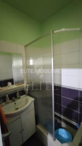 Apartament 2 camere în zona Decebal - 5