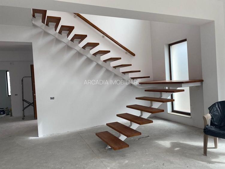 O casa pentru 5 generatii | P+1 | Balotesti langa padure | 6 camere | 4 bai - 7