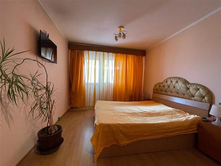 Apartament 3 camere de vanzare zona centrala Tulcea
